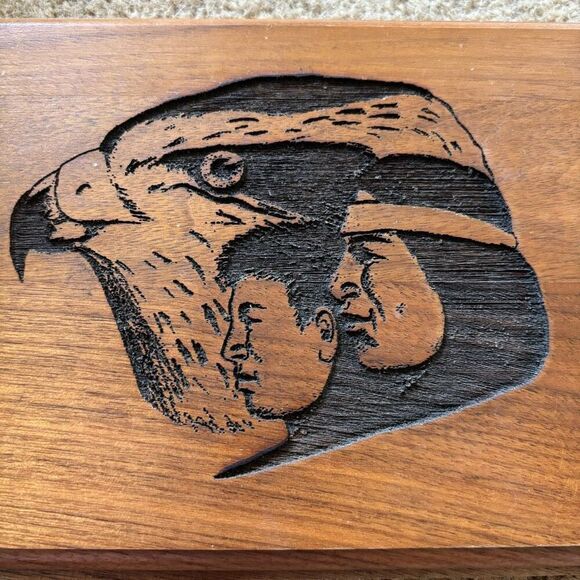 Bald Eagle Native American Hand Carved 8x6 Wooden Plaque - Picture 2 of 3